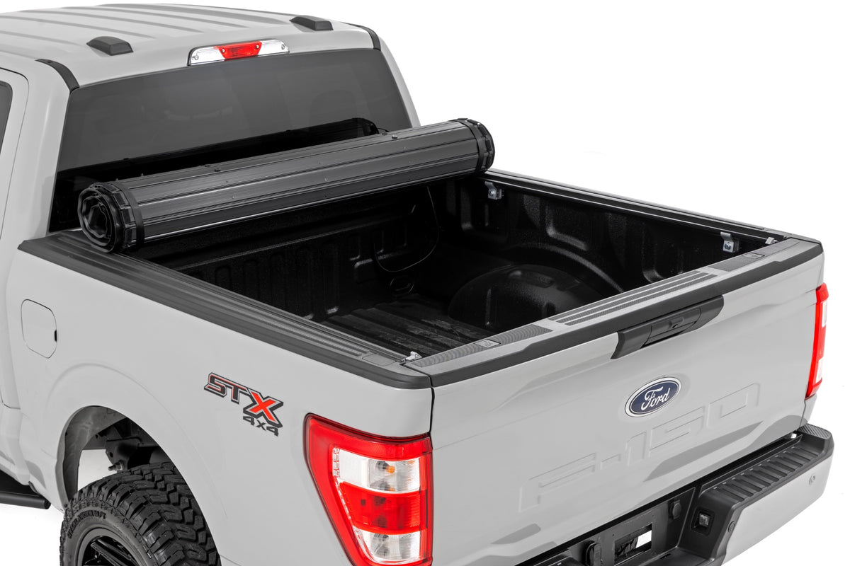 15-24-f150-hard-roll-up--install1.jpg