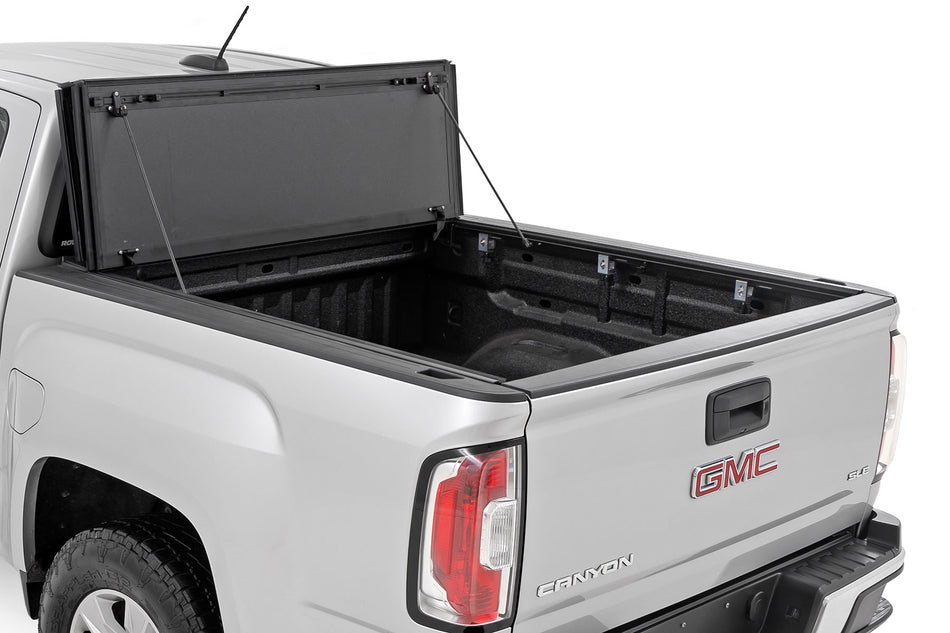colorado-canyon-flip-up-bed-cover05_1_2.jpg