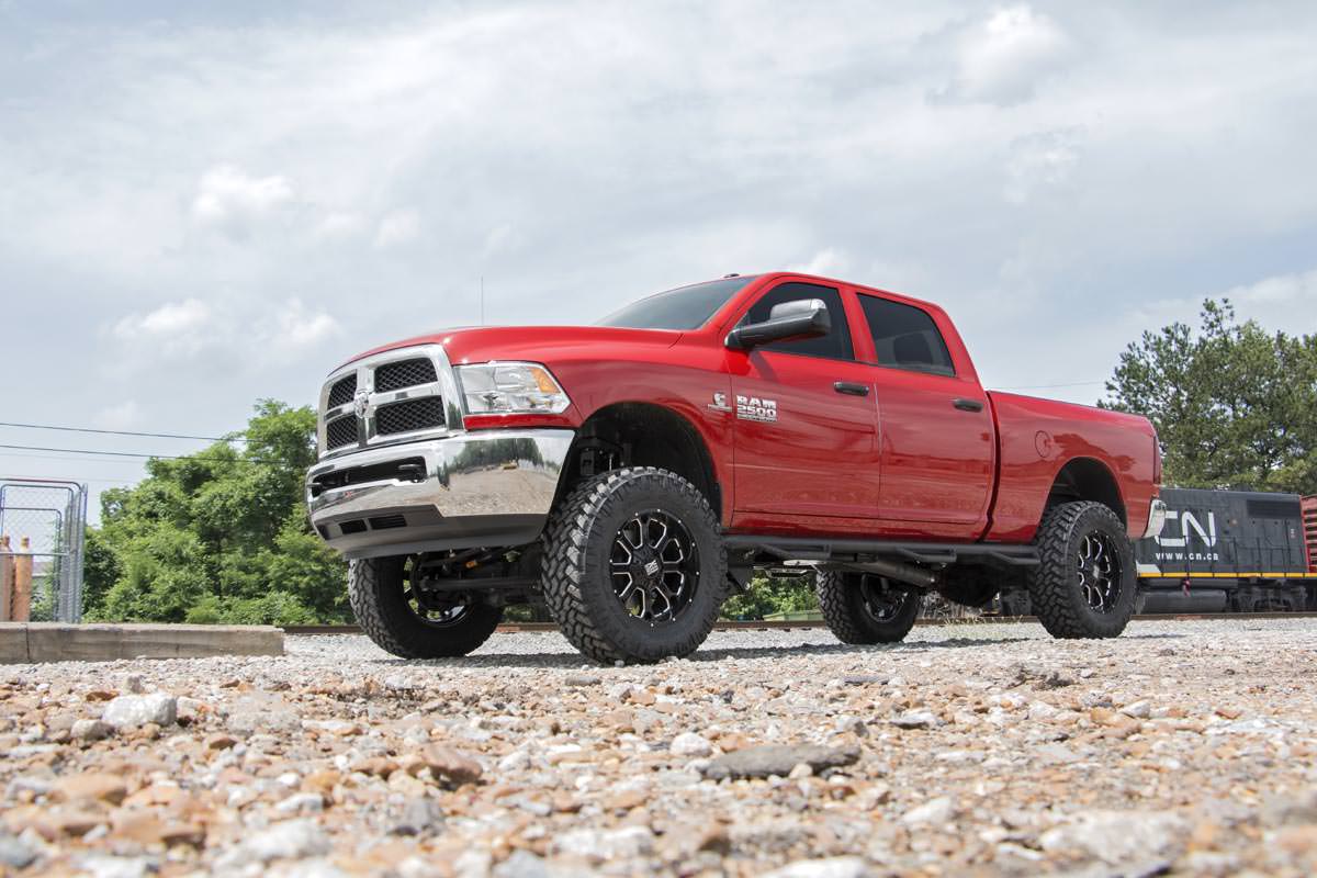 dodge_radius_arm_drop_outdoor_dsf_slant_1.jpg