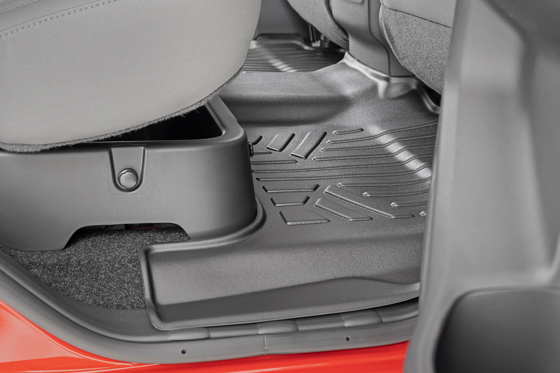 frontier-floormats-install3.jpg