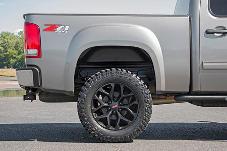 gm-body-lift-kit_rc702-silversierra5.jpg