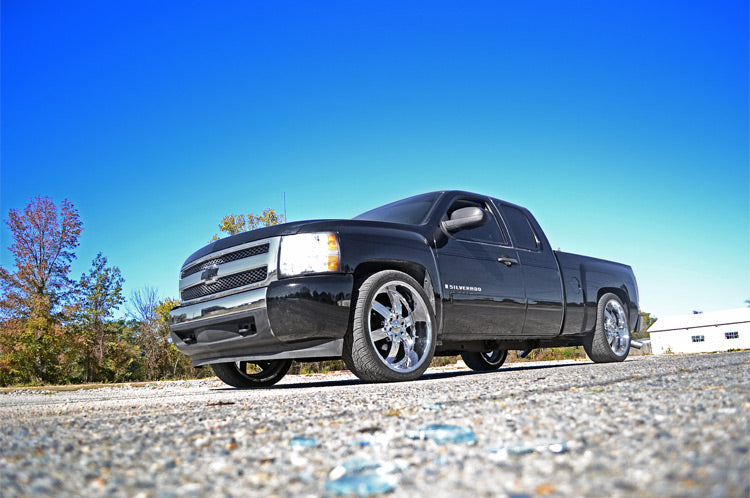 gm-lowering-kit_720n2-installed_1.jpg
