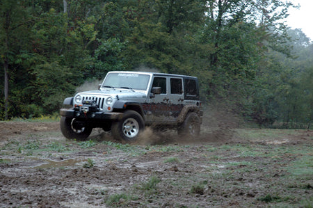 jeep-lift-kit_674x-installed-1_22841.jpg