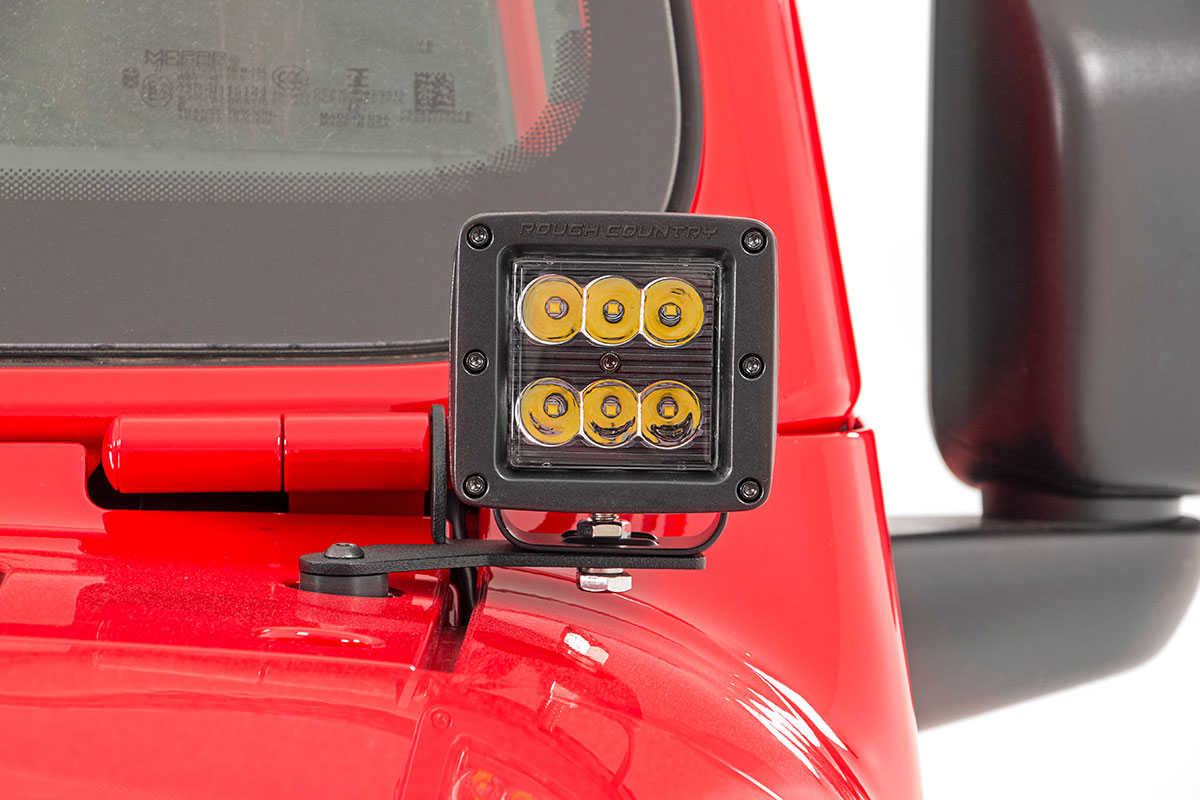 jl-2in-bs-cowl-mount-70052-install2.jpg