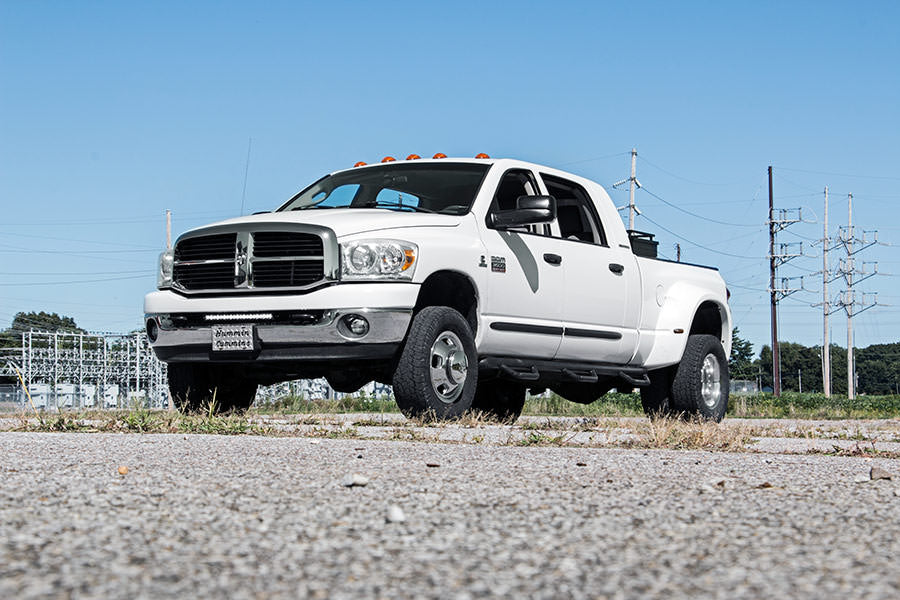 lights-20-inch-dodge-mounts_70568-white-ram-3500-fd_1_1_3.jpg