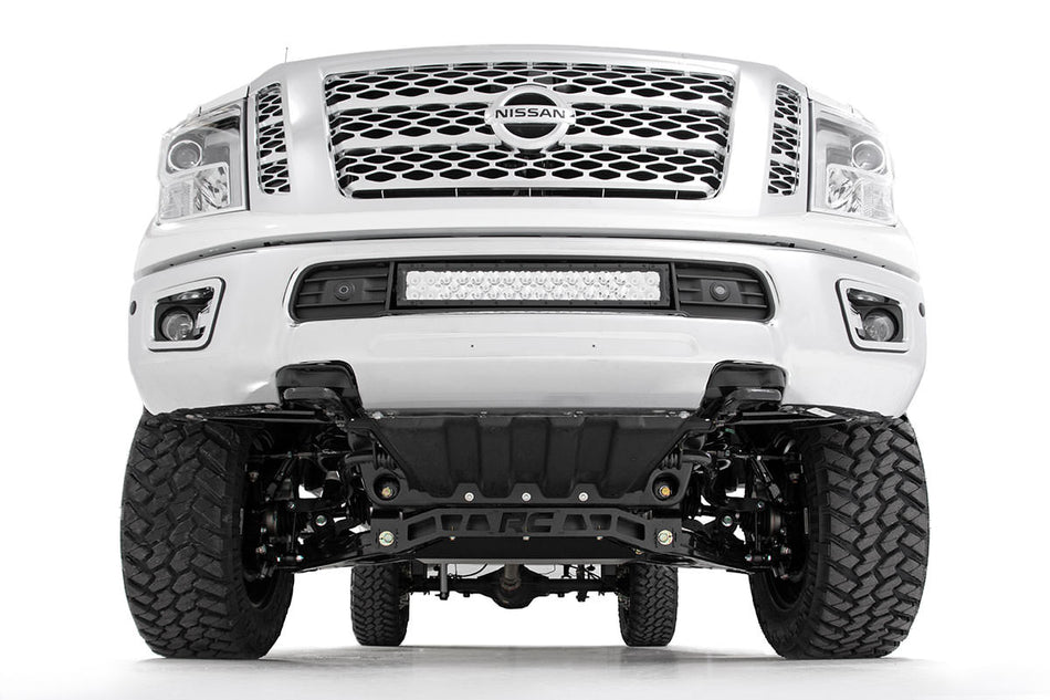 nissan-16-titanxd-white-studiolow-87720_1.jpg