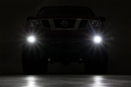 nissan-led-fog-light-kit-dark_1.jpg