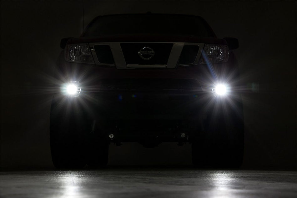 nissan-led-fog-light-kit-dark_1.jpg