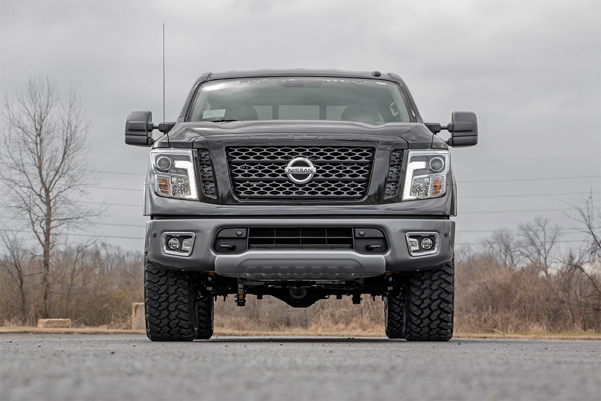 nissan-lift-kit_83400-blacktitan1_4.jpg