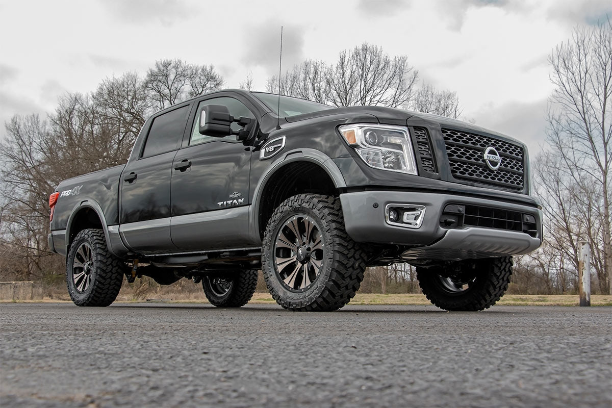 nissan-lift-kit_83400-blacktitan_4.jpg