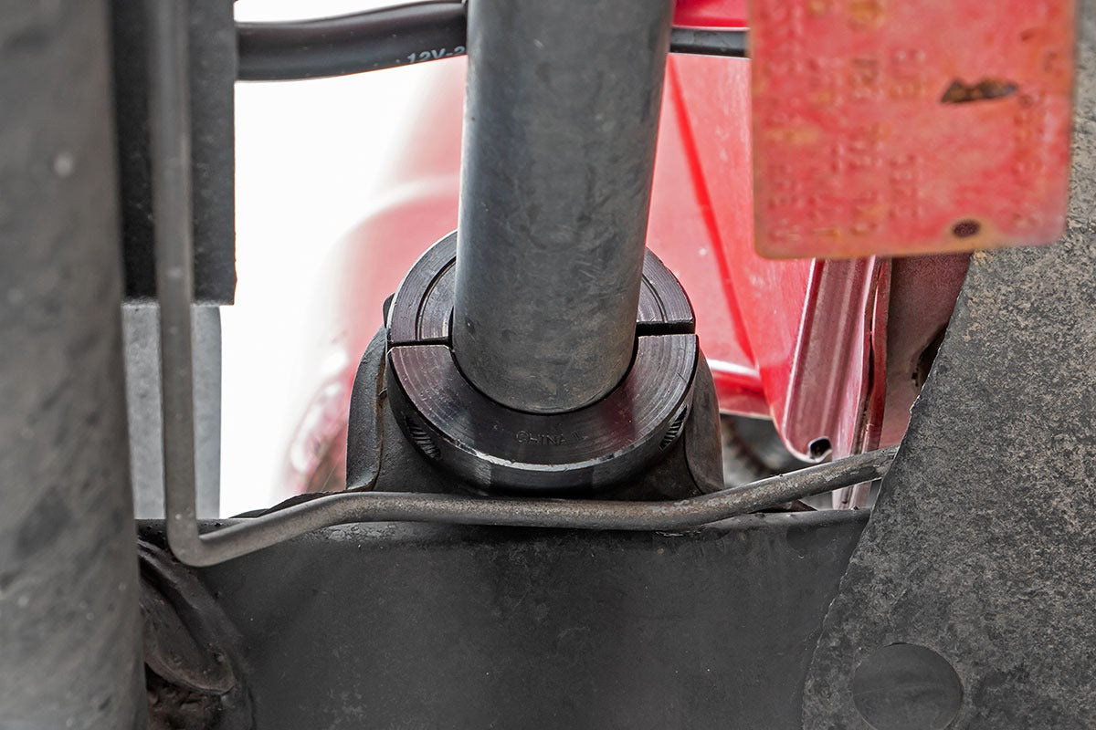 tj-swaybar-clamp2.jpg