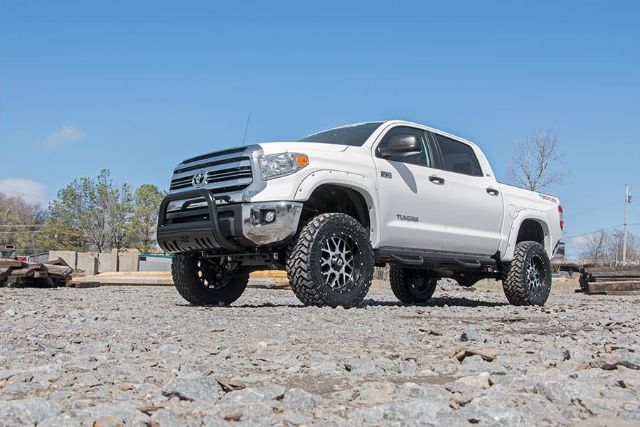 toyota-16-tundra-white-fd-trains-773n2_1.jpg