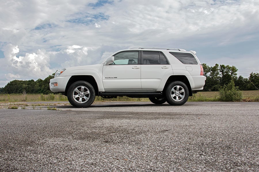 toyota-lift-kit_763-white-4runner-ds_1.jpg