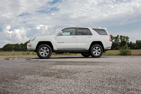 toyota-lift-kit_763-white-4runner-ds_1.jpg