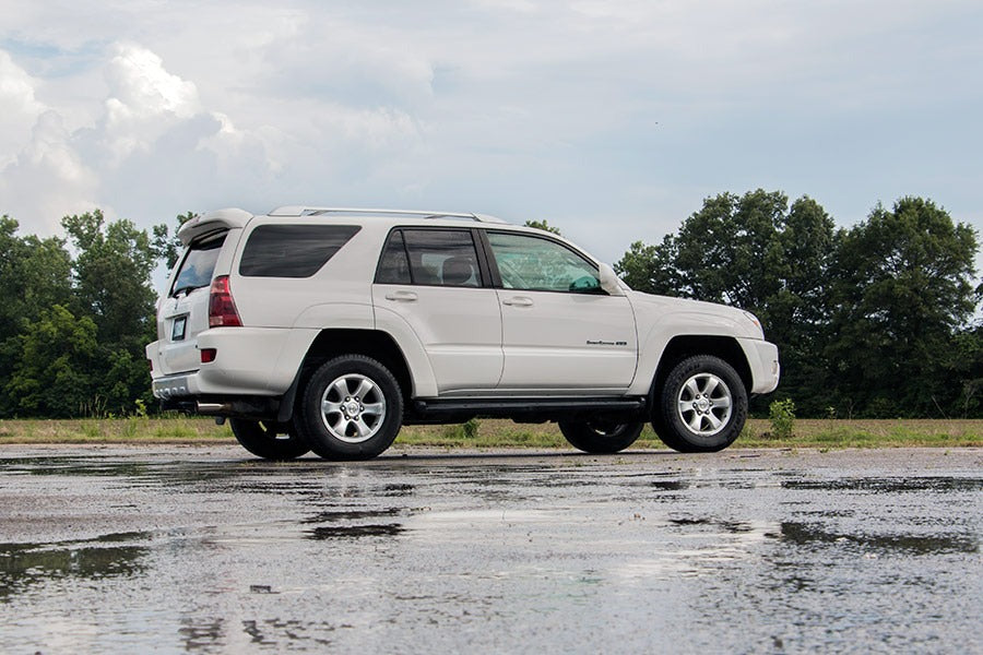 toyota-lift-kit_763-white-4runner-rp.jpg