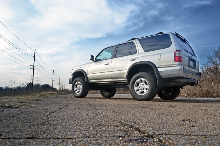toyota-lift-kit_771n2-installed-2_1_2.jpg