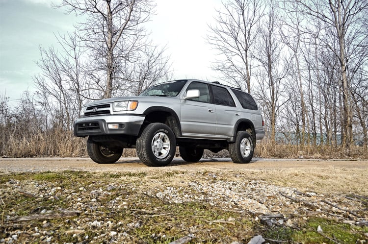 toyota-lift-kit_771n2-installed_1_1.jpg